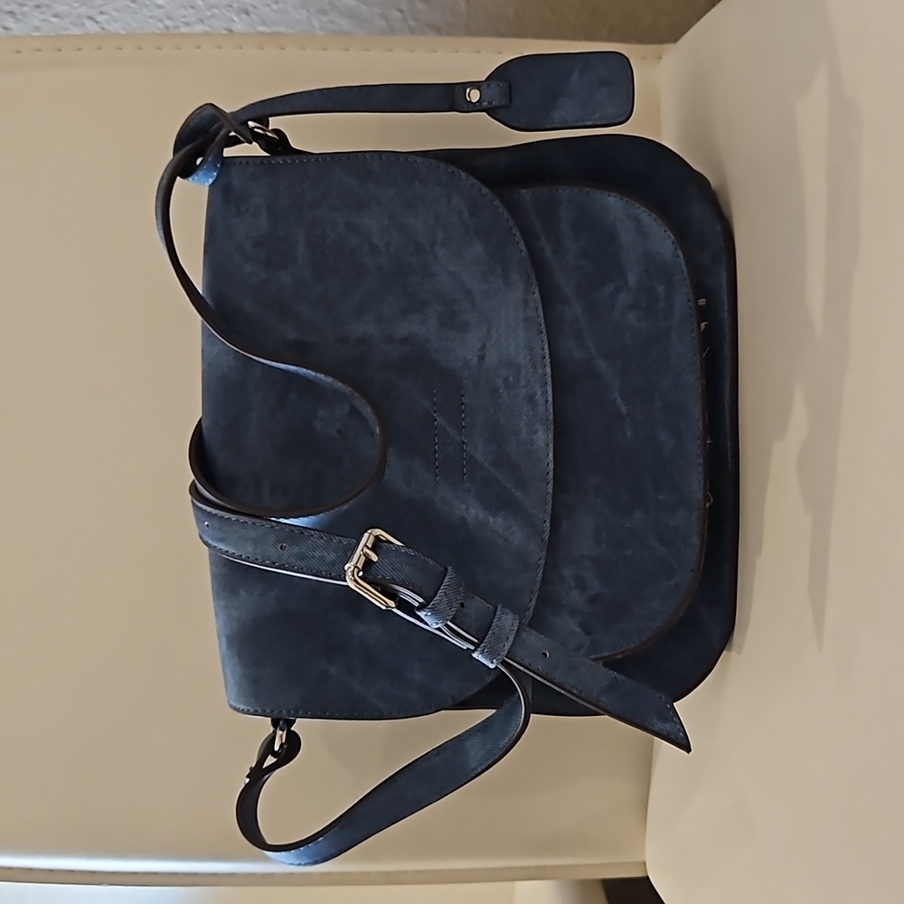 Cross body purse
